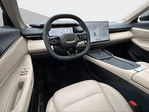Lynk & Co 08