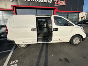 Hyundai H-1 Cargo 2.5 CRDi HP 5-Türen / Portes / Porte