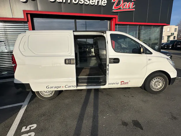 Hyundai H-1 Cargo 2.5 CRDi HP 5-Türen / Portes / Porte