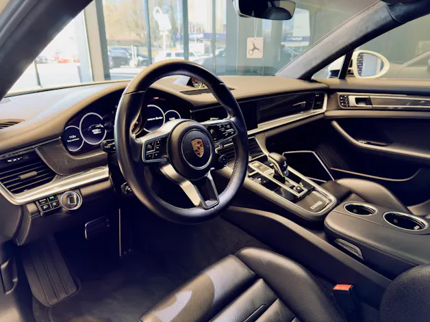 Porsche Panamera Turbo Sport Turismo PDK