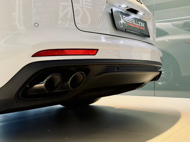 Porsche Panamera Turbo Sport Turismo PDK