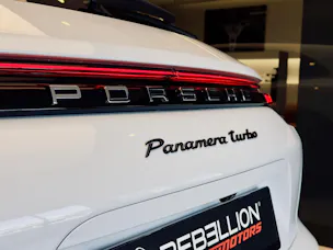 Porsche Panamera Turbo Sport Turismo PDK