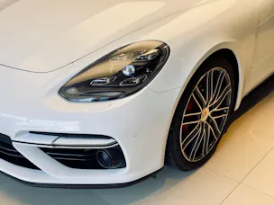 Porsche Panamera Turbo Sport Turismo PDK