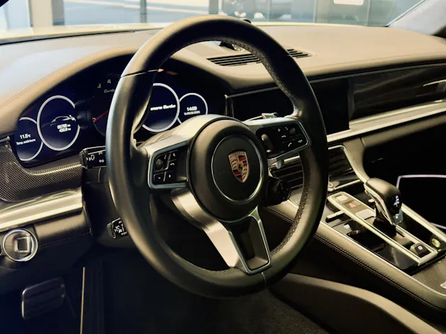 Porsche Panamera Turbo Sport Turismo PDK
