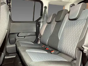 Ford Tourneo Courier 1.0 EcoBoost Titanium
