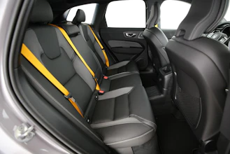 https://vehicle.imgix.net/4217941/95a1fddc-1cc7-498d-9171-54df49d8d78e.jpg