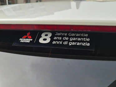 MITSUBISHI GRANDIS 8