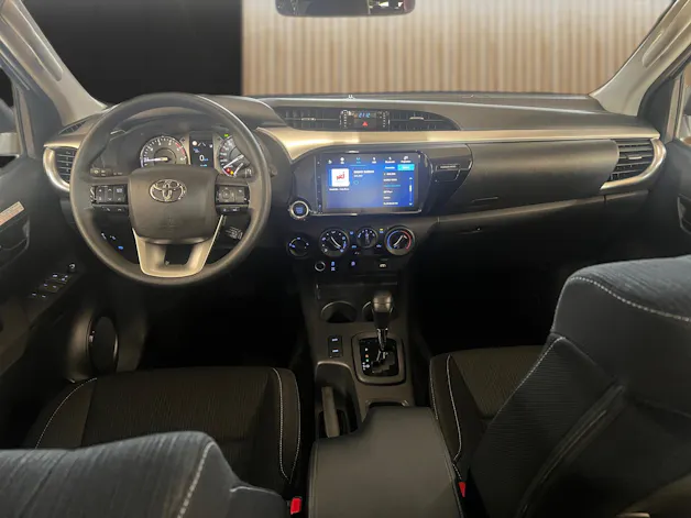 Toyota Hilux Double Cab.-Pick-up 2.4 D-4D 150 Comfort