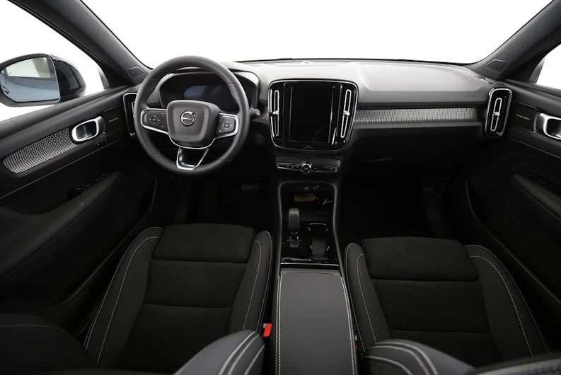 immagine del veicolo VOLVO EX40