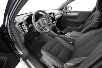https://vehicle.imgix.net/4217955/a9f070cf-45e4-4e18-bfd7-7570a58a1388.jpg