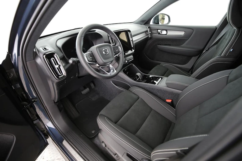 immagine del veicolo VOLVO EX40