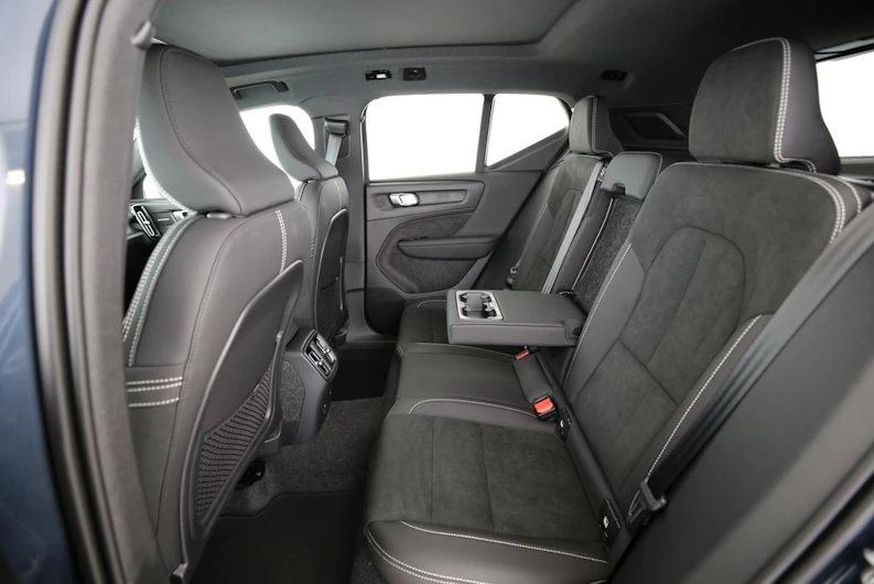 immagine del veicolo VOLVO EX40
