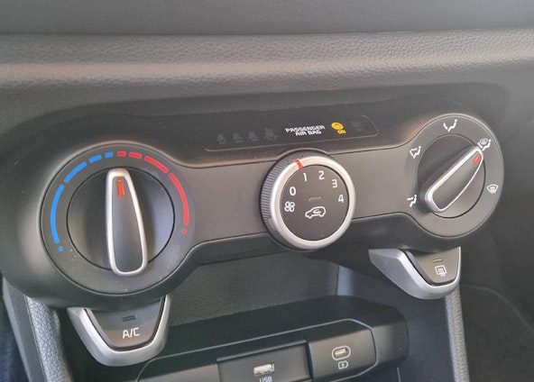 image du véhicule 8 image du véhicule 8