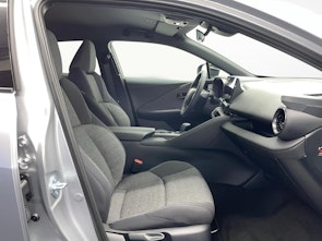 Fahrzeugbild TOYOTA C-HR 2.0 HEV Swiss Edition 4x4