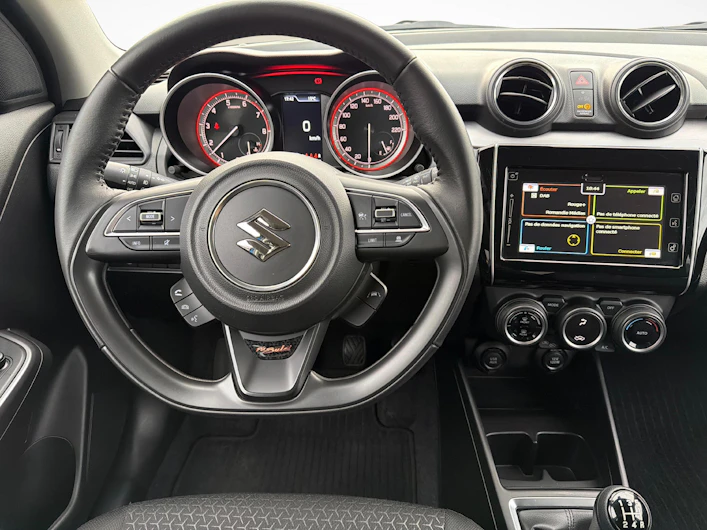 Fahrzeugbild SUZUKI SWIFT