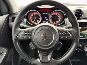 Fahrzeugbild SUZUKI Swift 1.2 Piz Sulai Top Hybrid 4x4