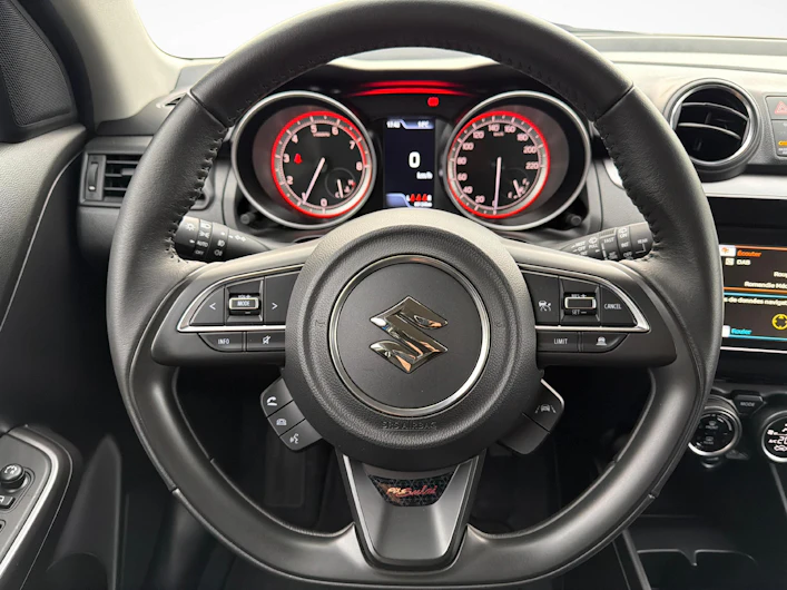 Fahrzeugbild SUZUKI SWIFT