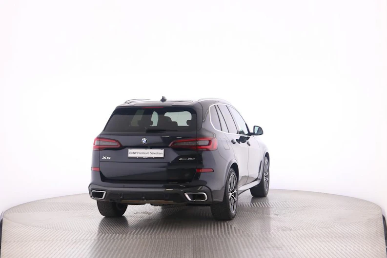 immagine del veicolo BMW X5