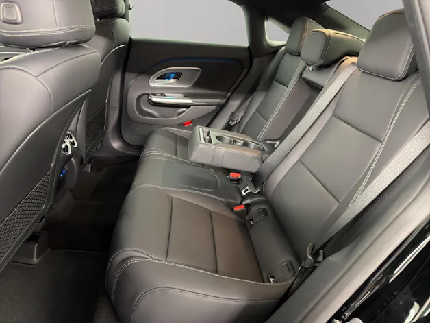 Mercedes-Benz CLA 220 Progressive 4matic