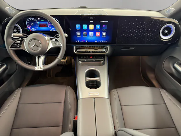 Mercedes-Benz CLA 220 Progressive 4matic