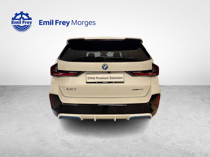 immagine del veicolo BMW iX