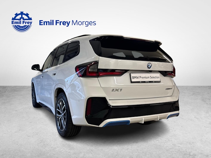 immagine del veicolo BMW iX