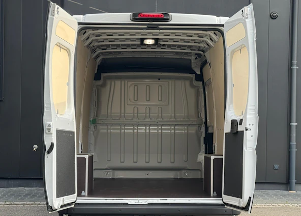 image du véhicule 7 image du véhicule 7