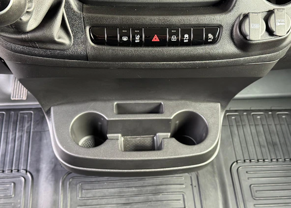 image du véhicule 10 image du véhicule 10