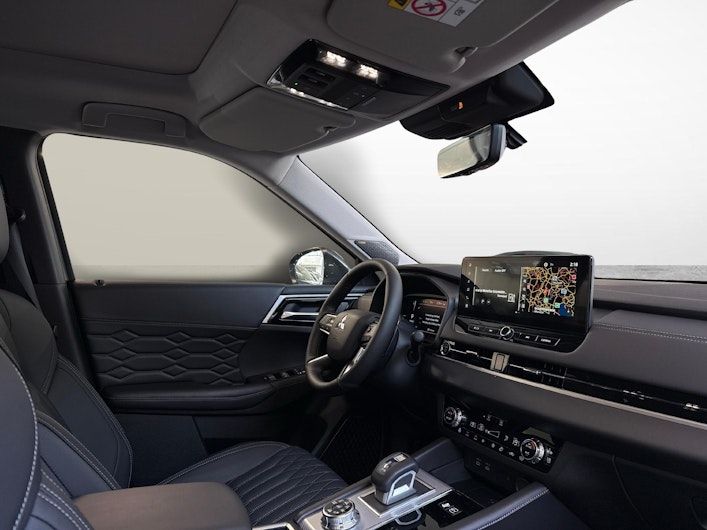 Fahrzeugbild MITSUBISHI OUTLANDER