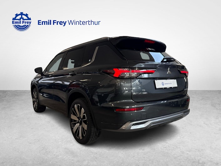 Fahrzeugbild MITSUBISHI OUTLANDER