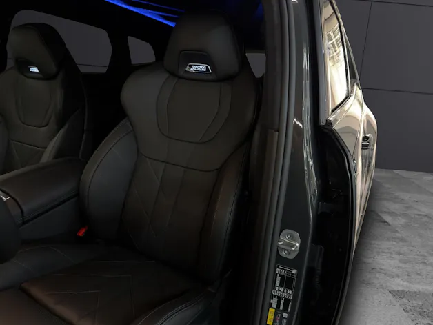 BMW XM 50e Plug-in Hybrid