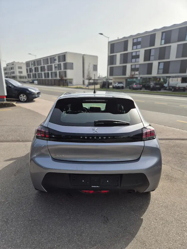 Peugeot 208 1.2 PureTech 100 Active Pack