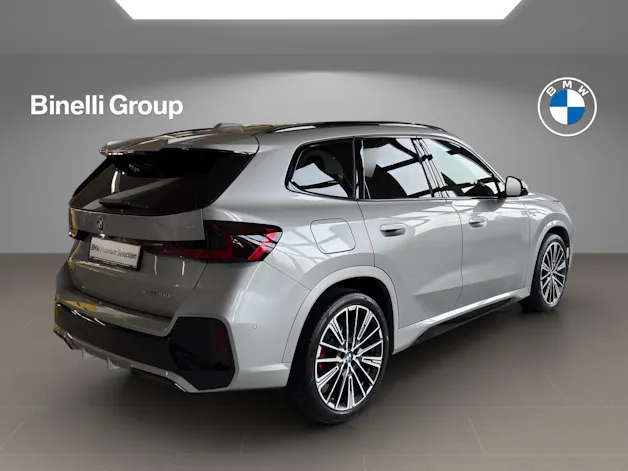 BMW X1 20d xDrive paddles