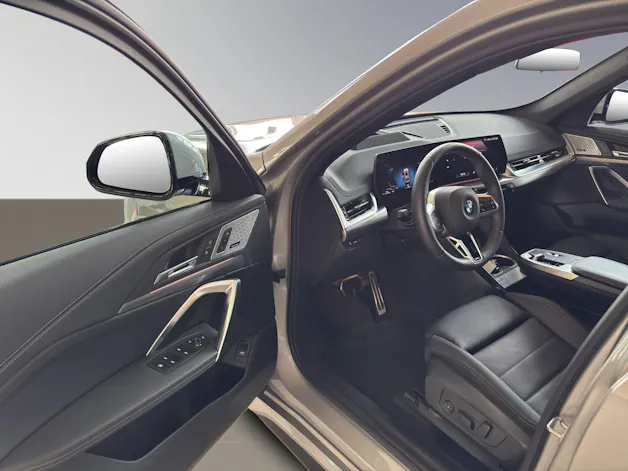 BMW X1 20d xDrive paddles
