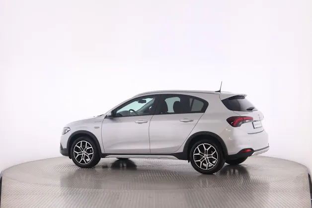Fiat Tipo 1.5 Hybrid Cross