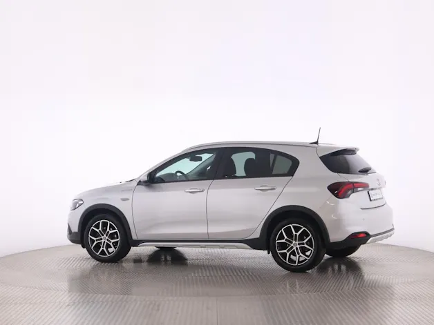 Fiat Tipo 1.5 Hybrid Cross