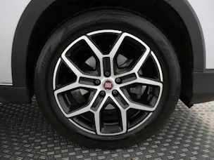 Fiat Tipo 1.5 Hybrid Cross