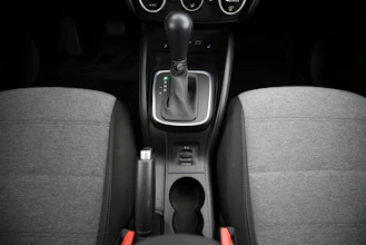 https://vehicle.imgix.net/4218473/ef9839ab-7491-4f95-9d65-a40c6664a69f.jpg
