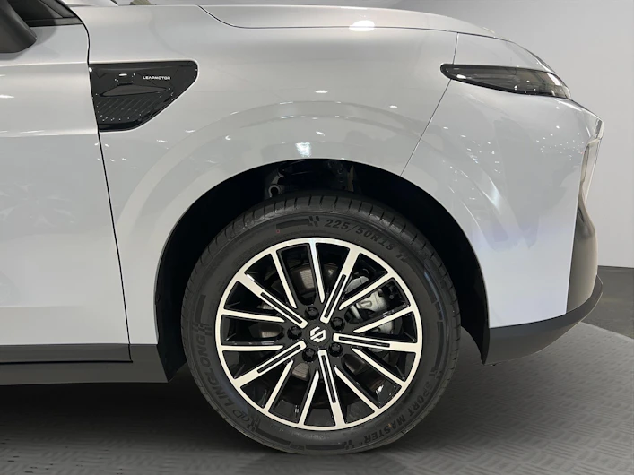 Fahrzeugbild LEAPMOTOR B10