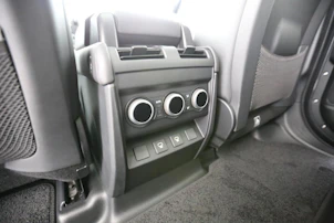 image du véhicule LAND ROVER Defender 110 2.0 P300e X-Dynamic SE