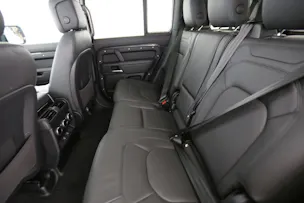 Land Rover Defender 110 2.0 P300e X-Dynamic SE