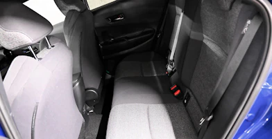 https://vehicle.imgix.net/4218541/bd0a81f9-e90c-448d-98f3-91ee6fb832ac.jpg