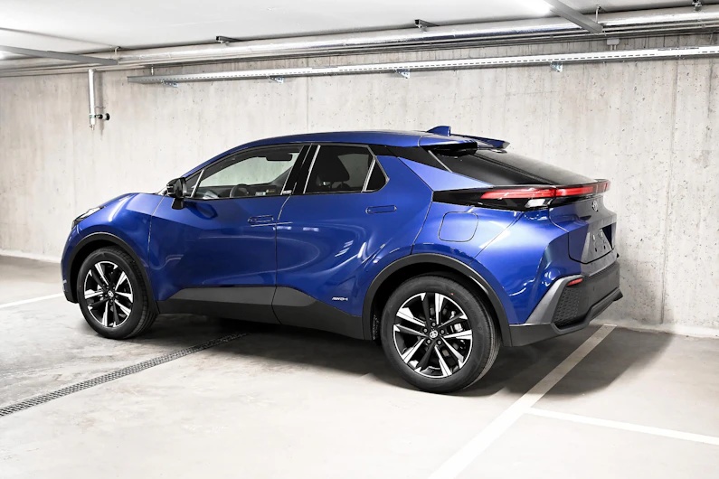 image du véhicule TOYOTA C-HR