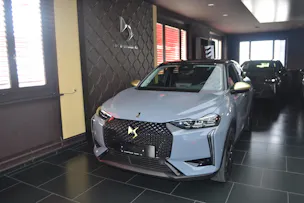 DS Automobiles 3 Crossback 1.2 Hybrid Performance Line