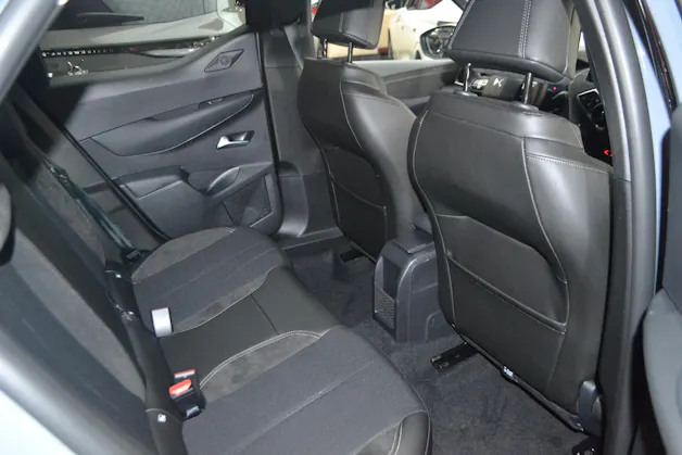 DS Automobiles 3 Crossback 1.2 Hybrid Performance Line