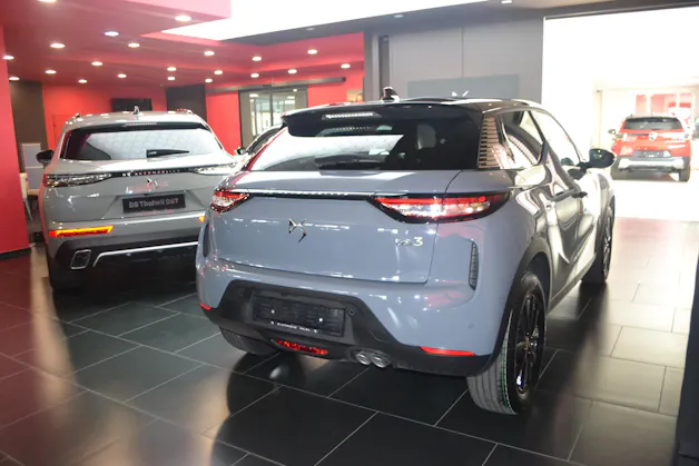 DS Automobiles 3 Crossback 1.2 Hybrid Performance Line