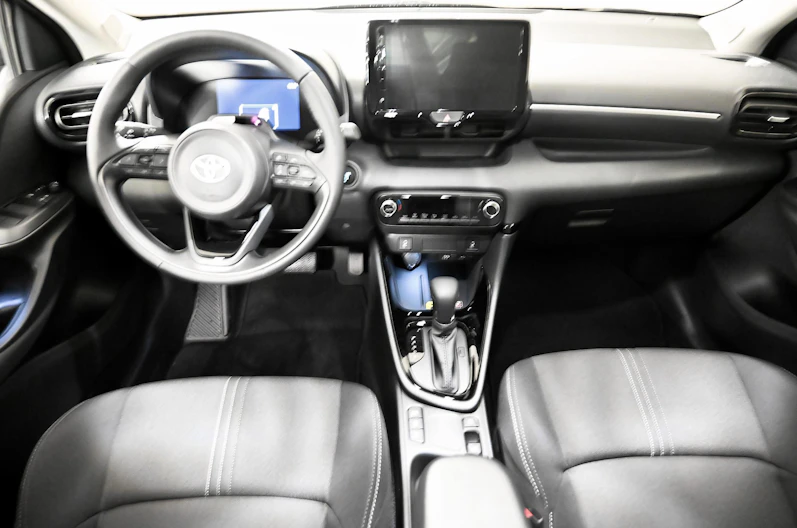 Fahrzeugbild TOYOTA YARIS