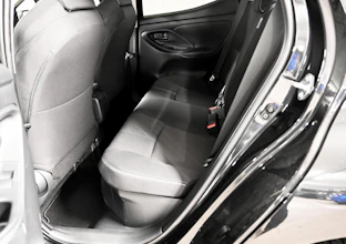 https://vehicle.imgix.net/4218677/6108f364-5be4-48e6-9af4-43dc27c50ccd.jpg