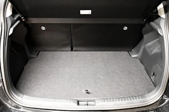 https://vehicle.imgix.net/4218677/735232e0-7596-4a5e-898b-4b3f22eae421.jpg