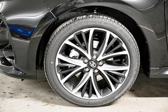 https://vehicle.imgix.net/4218677/c75c0070-ef64-4787-9f5c-3509f5e02423.jpg